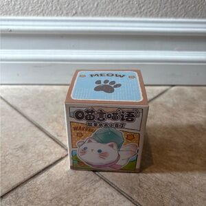 Meow Talk Energy Crystal Little Bean figure blind box.